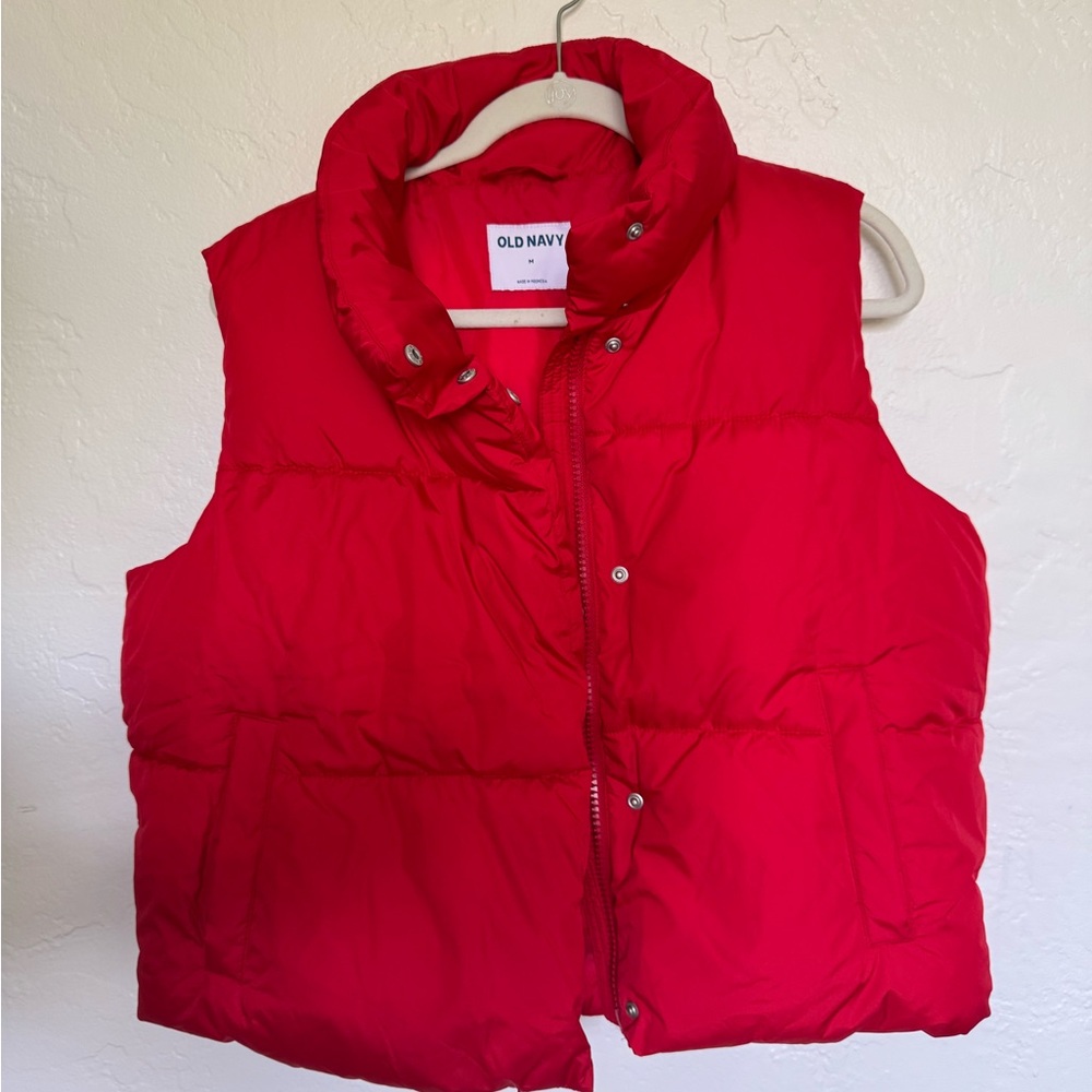 Old Navy Vibrant Red Quilted Vest • Women’s Medium